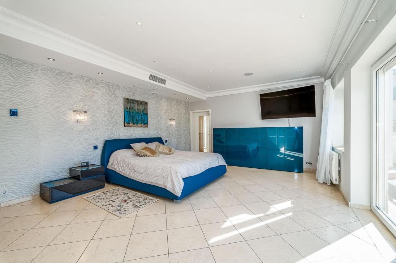 מארבלה Villa Svim, Walking Distance To The Beach! מראה חיצוני תמונה