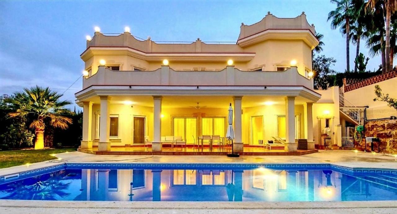מארבלה Villa Svim, Walking Distance To The Beach! מראה חיצוני תמונה